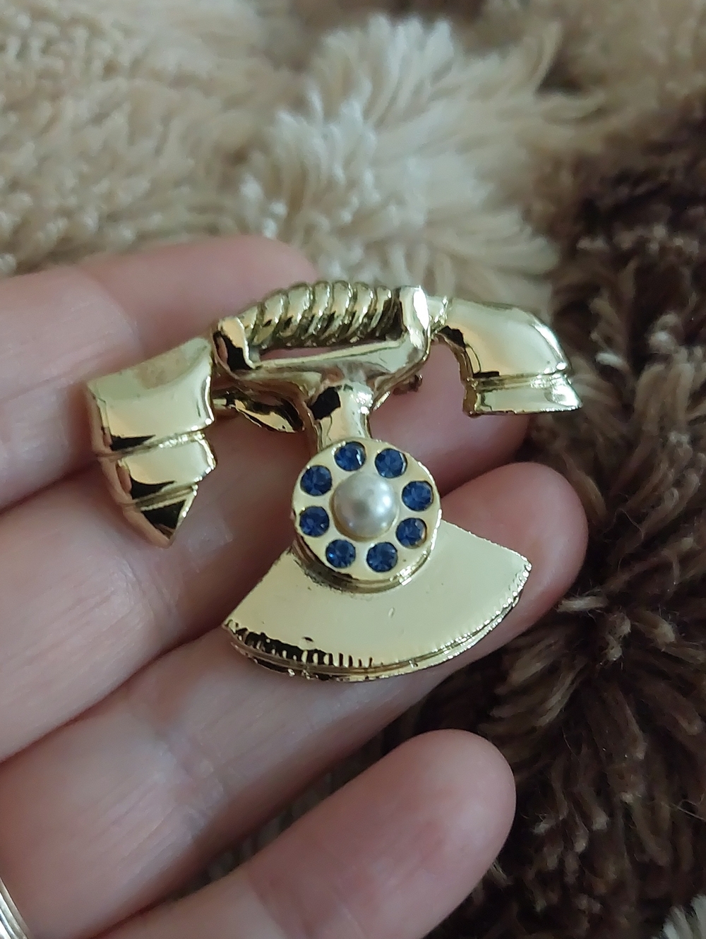 💜4/$25 Vintage 1970s Signed Gerry's Gold-Tone Rotary Telephone Novelty Brooch